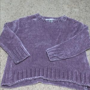 Super soft sweater!!
